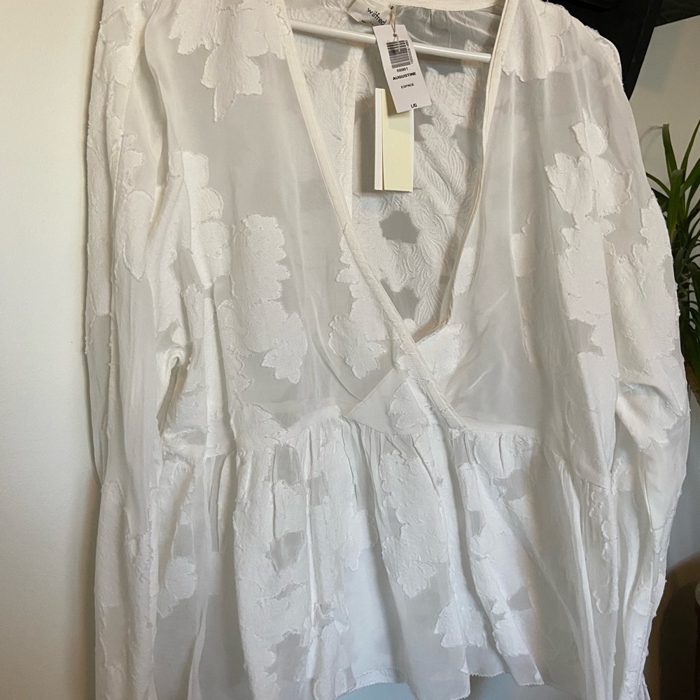 Brand new Aritzia Top